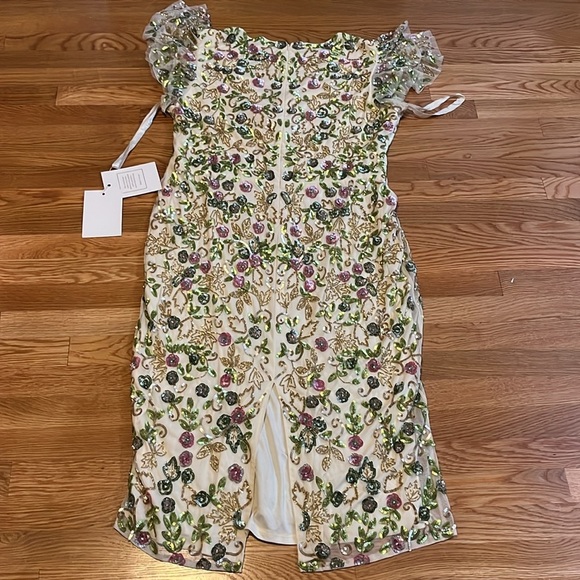 Mac Duggal Beige Floral Embellished Flutter Cap Sleeve Size 16 NWT. - Picture 12 of 16